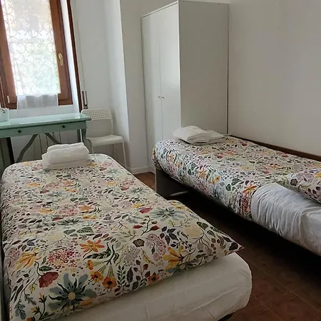 Casa Costanza *